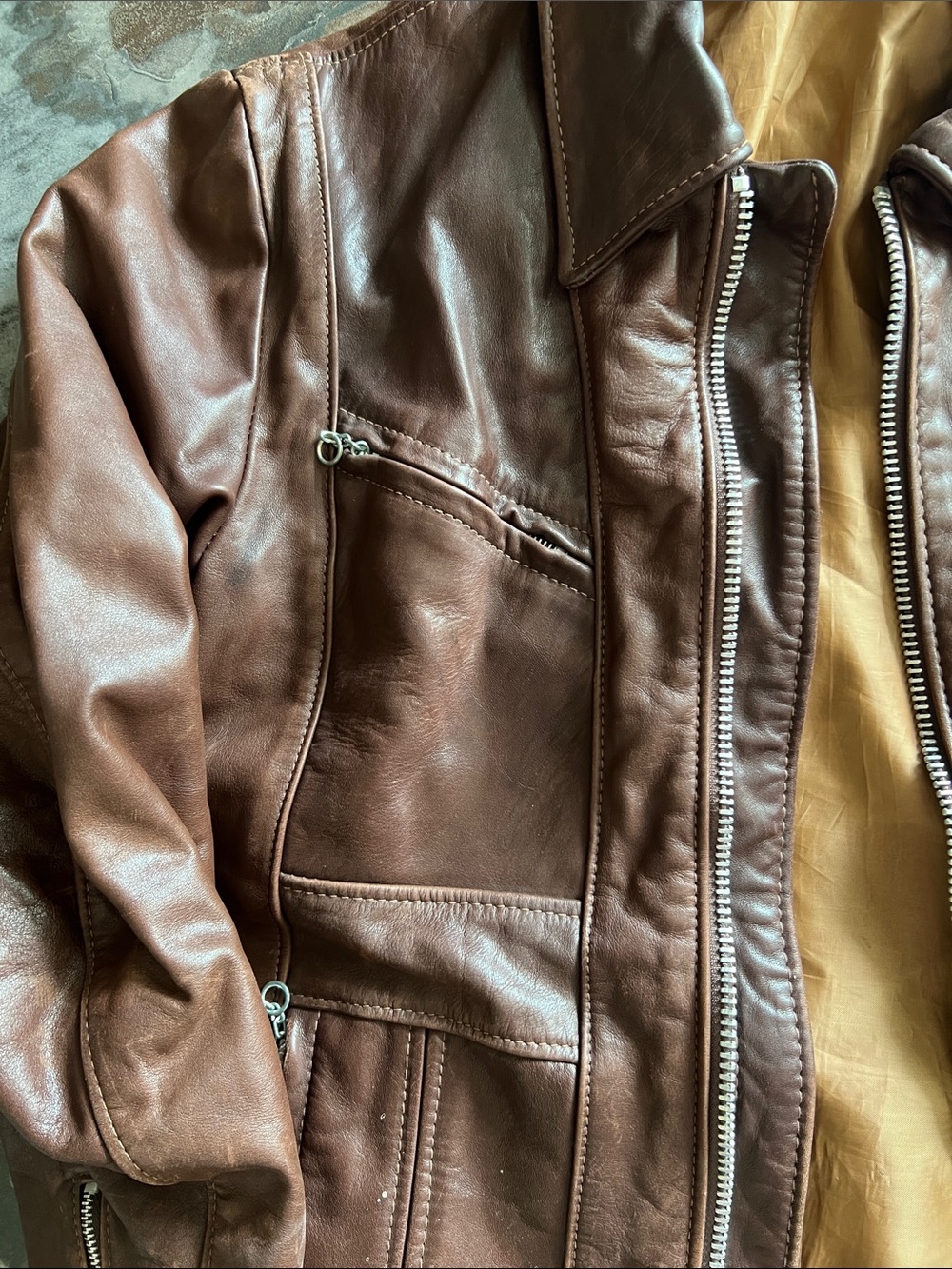 Men's vintage Brown Leather Bomber motorcycle Jacket with Zip Front - Picture 5 of 8